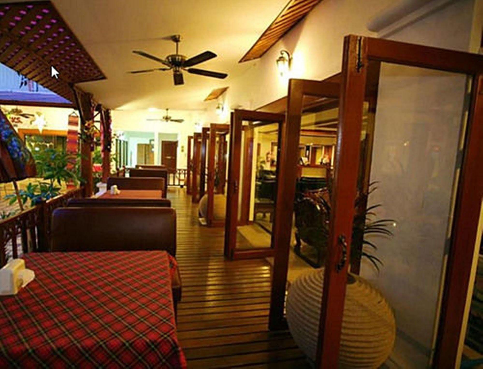 Top North Hotel Csiangmaj Kültér fotó